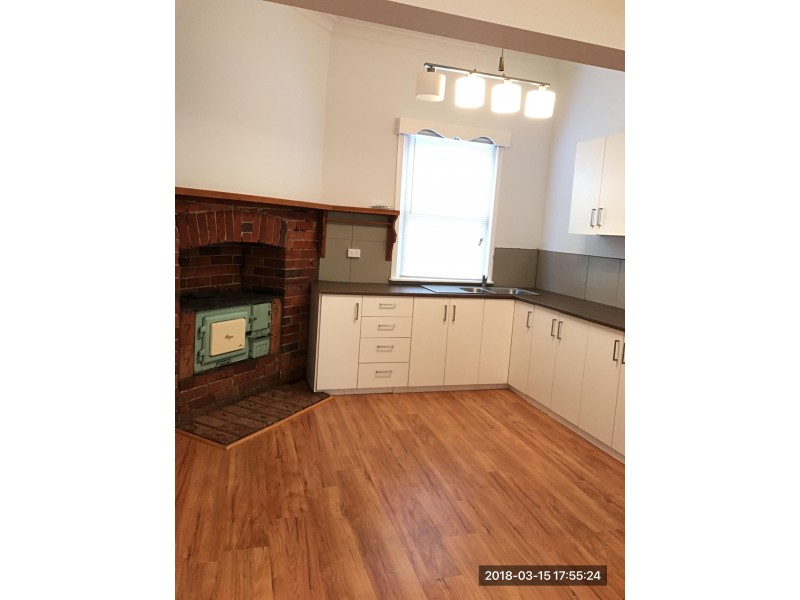 70 Simpson Street, Wellington NSW 2820