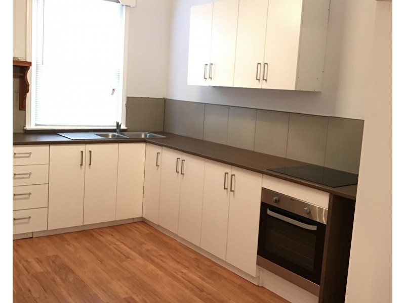 70 Simpson Street, Wellington NSW 2820