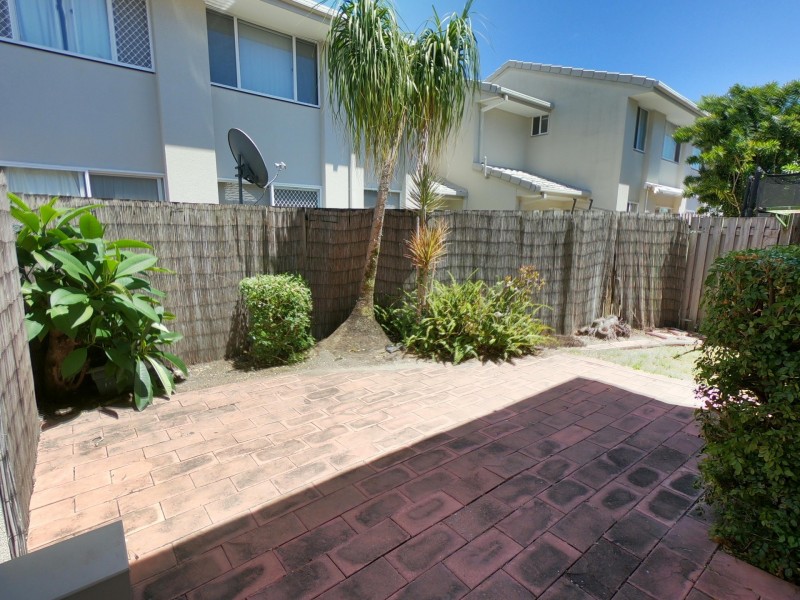 Unit 55/300 Cottesloe, Mermaid Waters QLD 4218