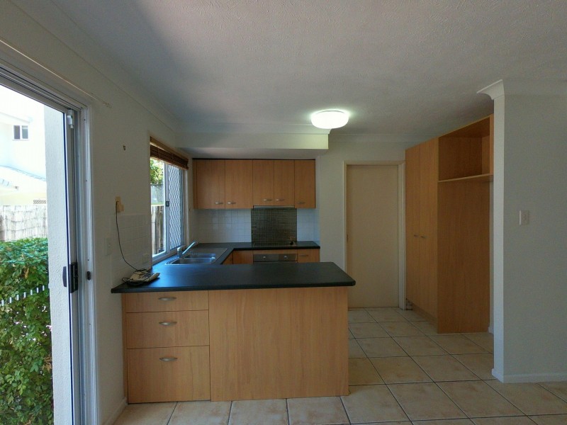 Unit 55/300 Cottesloe, Mermaid Waters QLD 4218