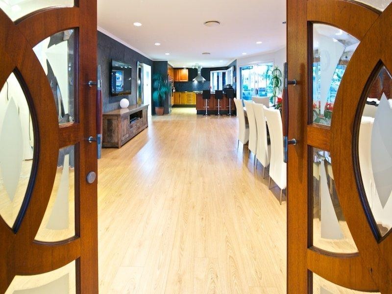 13 Cockleshell Court, Runaway Bay QLD 4216