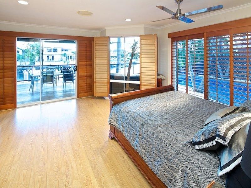 13 Cockleshell Court, Runaway Bay QLD 4216