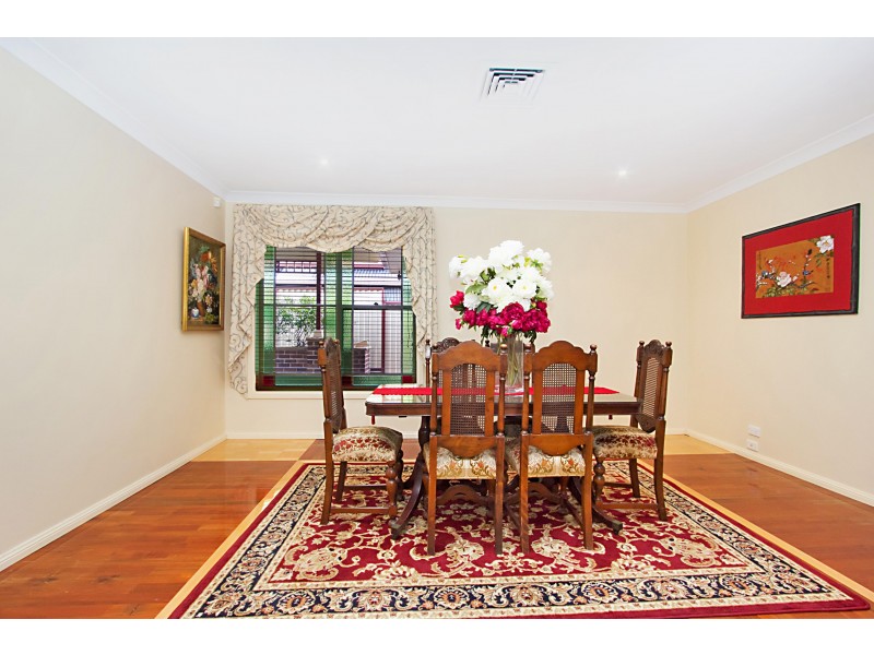 8 Gardenset Grove, Blacktown NSW 2148