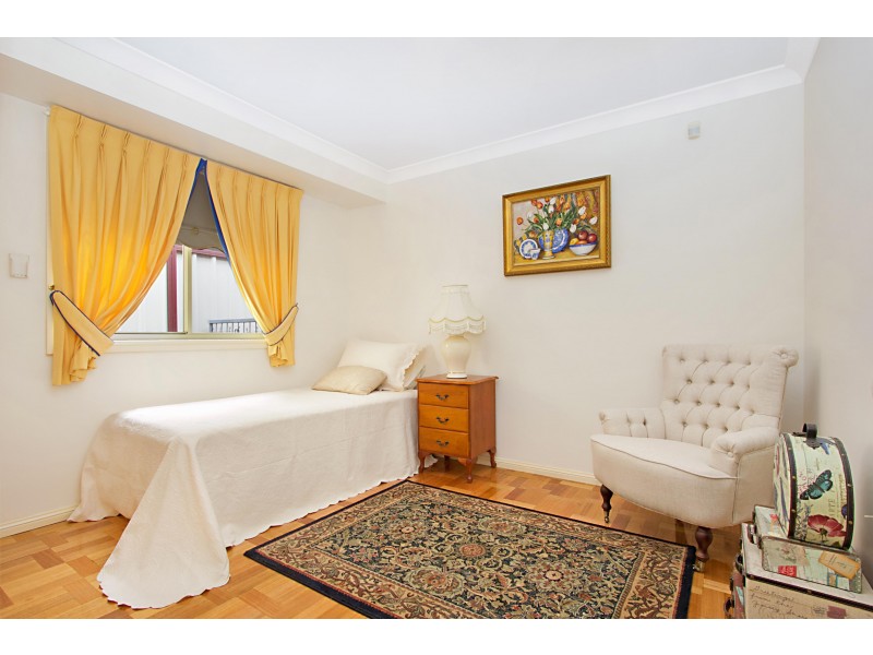 8 Gardenset Grove, Blacktown NSW 2148