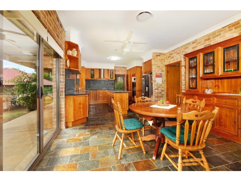 96 Littlefields Road, Luddenham NSW 2745