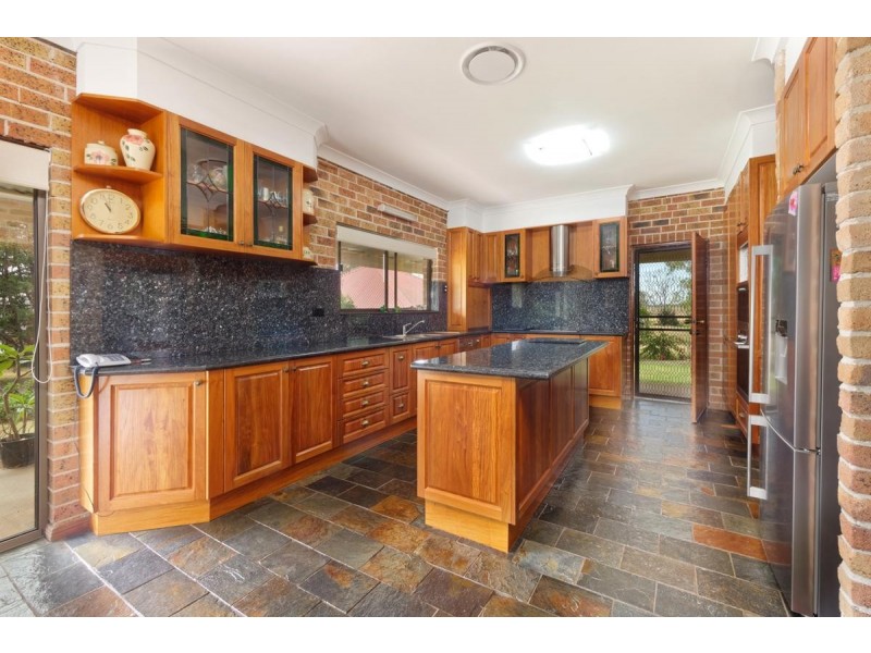 96 Littlefields Road, Luddenham NSW 2745