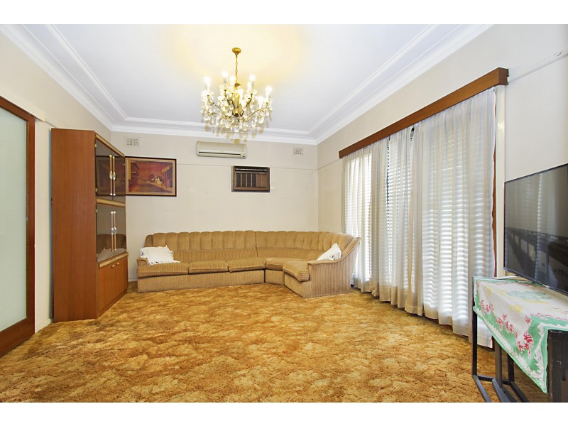 167 Smart Street, Fairfield Heights NSW 2165