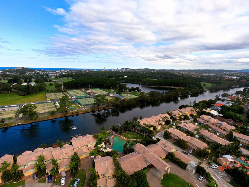 Unit 84/215 Cottesloe Drive, Mermaid Waters QLD 4218