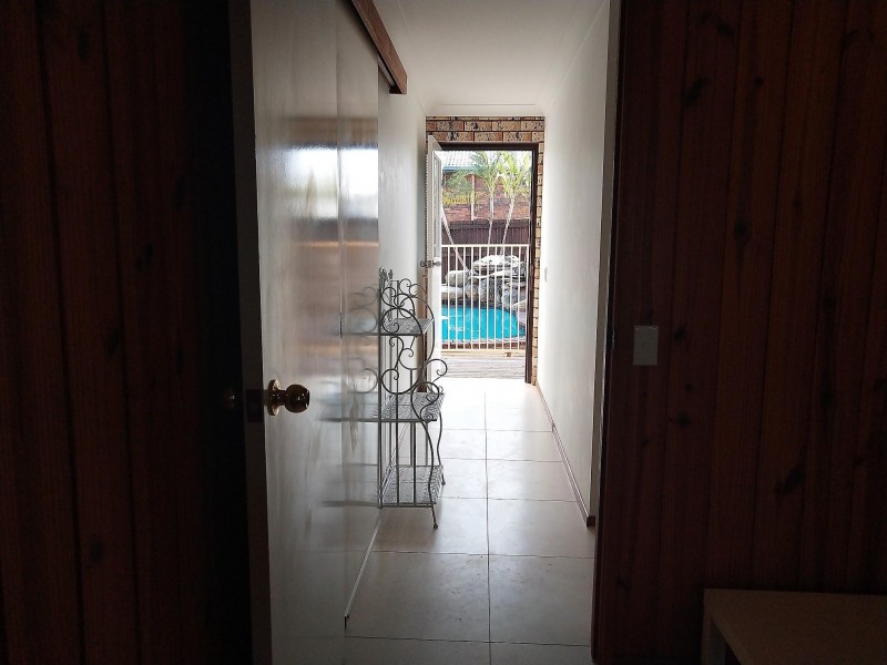 1 42 Romulus St, Robertson QLD 4109