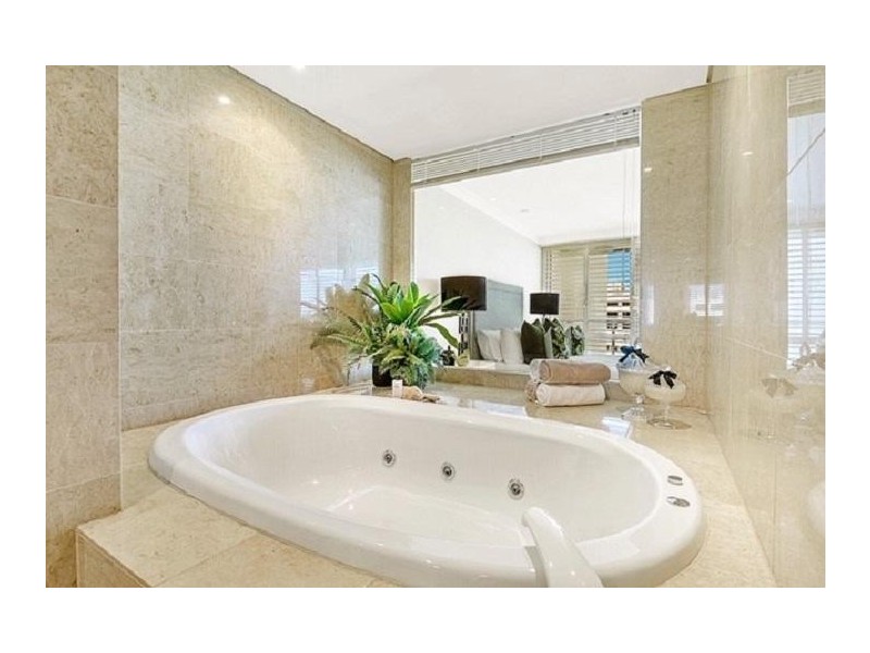 Unit B83/75 Brighton parade, Southport QLD 4215