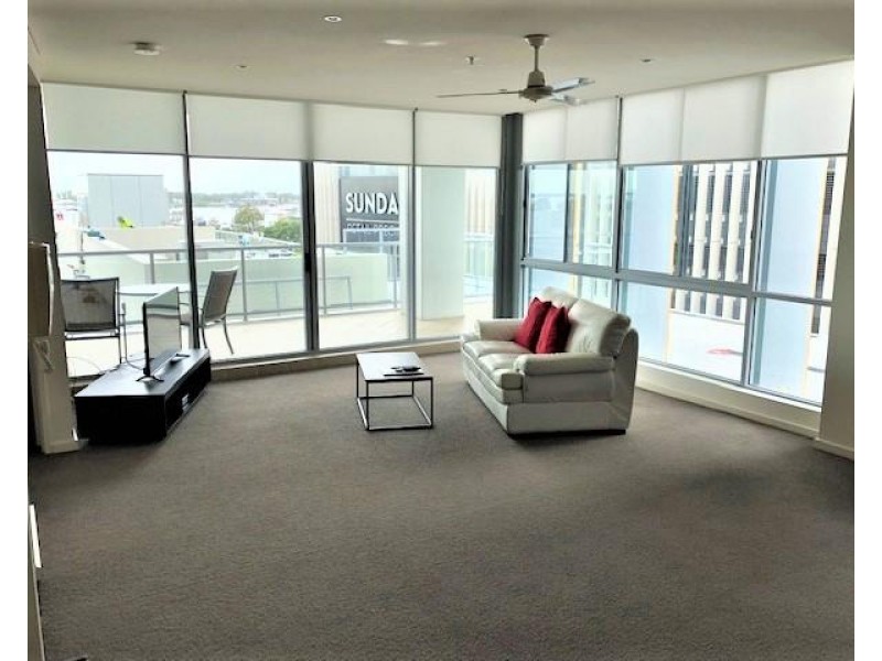 Unit 707/1 Como Crescent, Southport QLD 4215