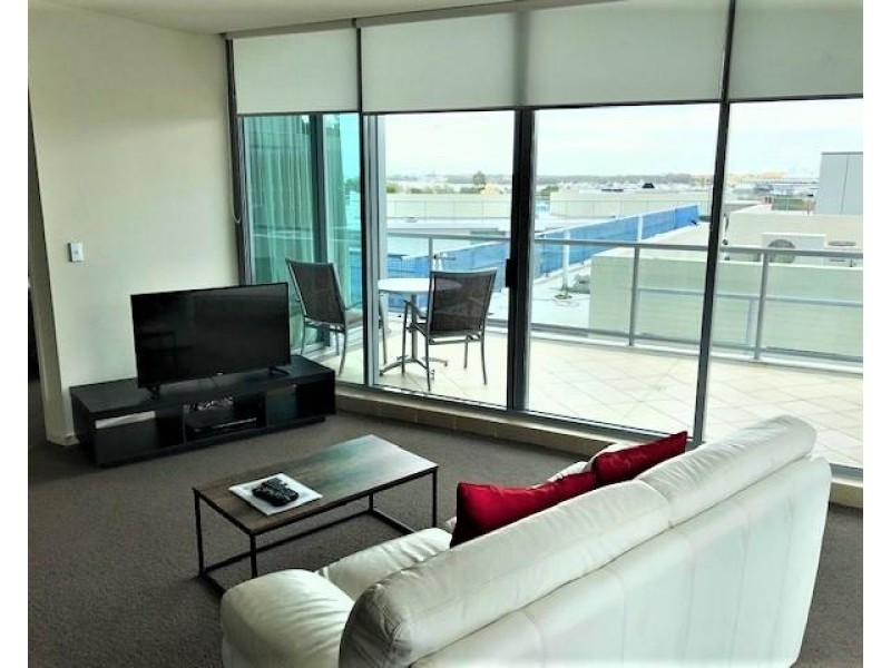 Unit 707/1 Como Crescent, Southport QLD 4215