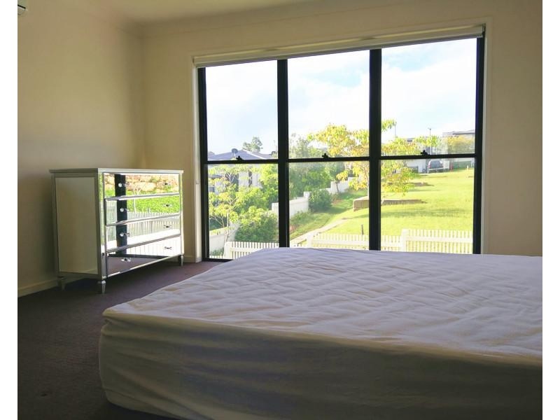 14 Norris street, Pacific Pines QLD 4211