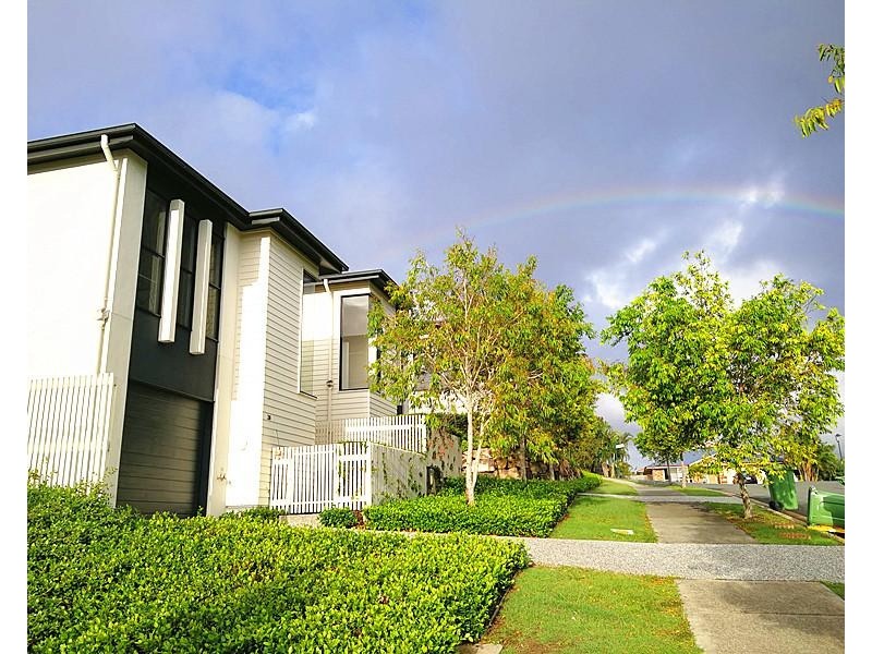 14 Norris street, Pacific Pines QLD 4211
