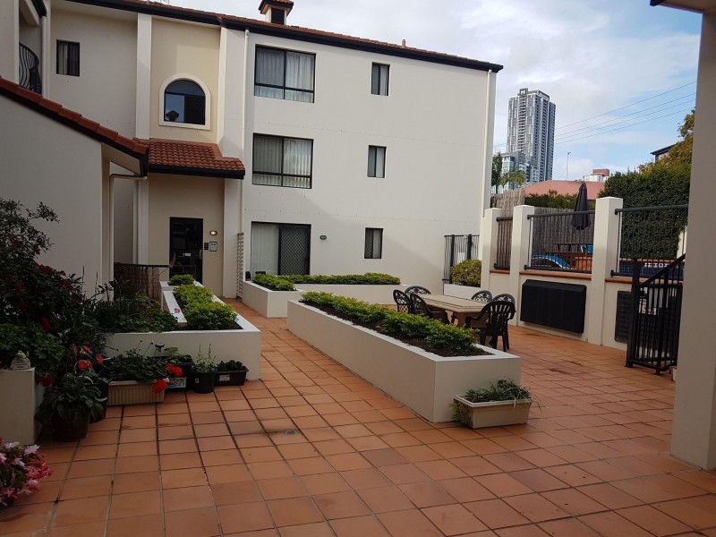 Apartment 37/11-15 Owens Lane Sou Owens Lane, Southport QLD 4215