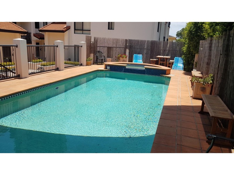 Apartment 37/11-15 Owens Lane Sou Owens Lane, Southport QLD 4215