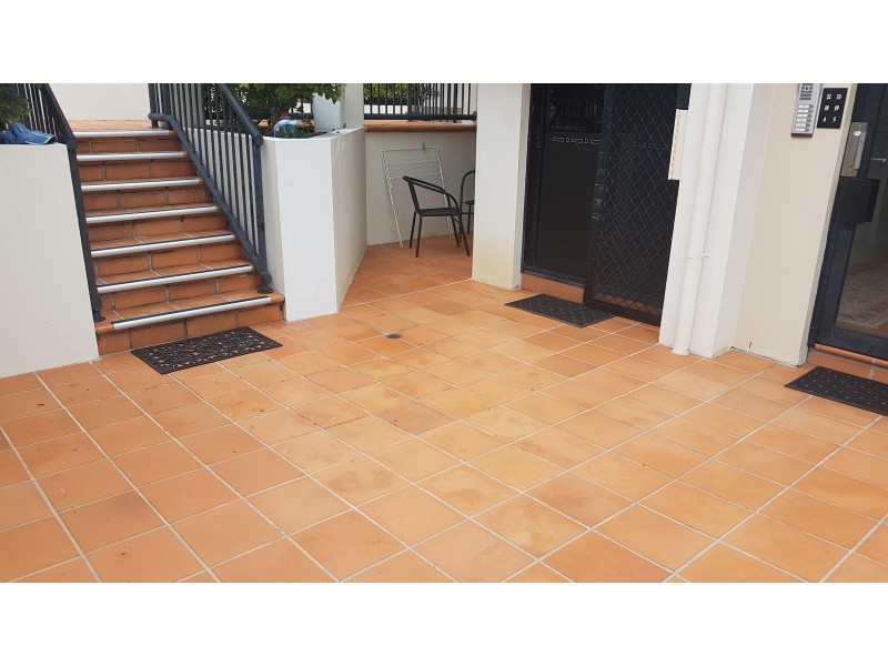 Apartment 37/11-15 Owens Lane Sou Owens Lane, Southport QLD 4215