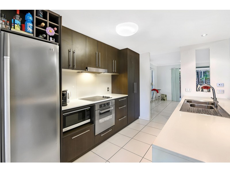 54 Tours Way, Burleigh Waters QLD 4220