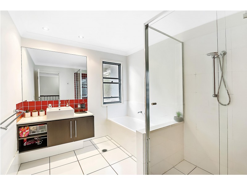 54 Tours Way, Burleigh Waters QLD 4220