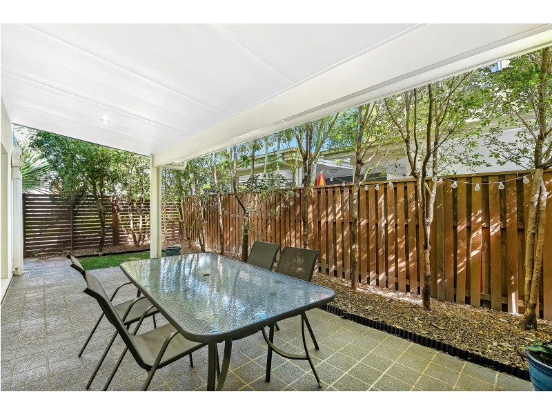 54 Tours Way, Burleigh Waters QLD 4220