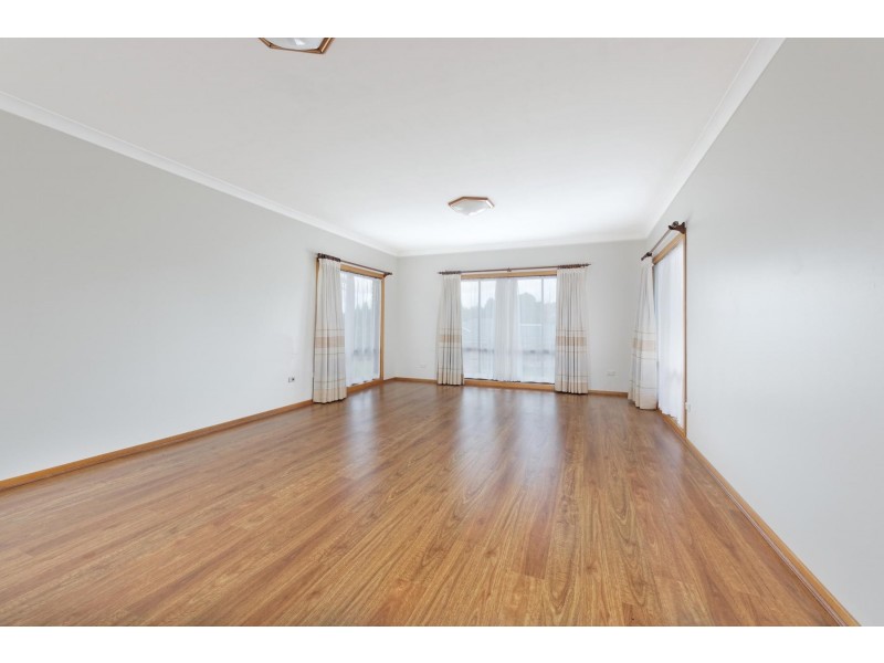 14 Young Road, Moss Vale NSW 2577