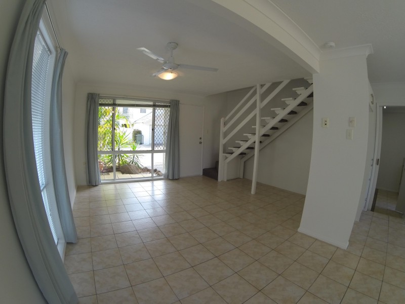 Unit 22/300 Cottesloe Drive, Mermaid Waters QLD 4218