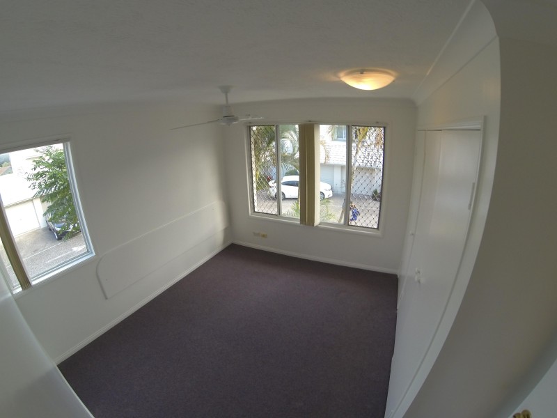 Unit 22/300 Cottesloe Drive, Mermaid Waters QLD 4218