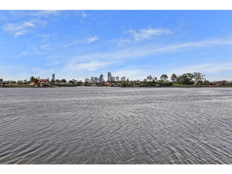 Unit 9/300 Cottesloe Drive, Mermaid Waters QLD 4218