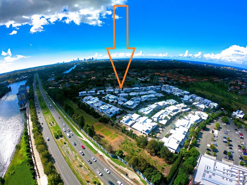 73 Venice Street, Burleigh Waters QLD 4220