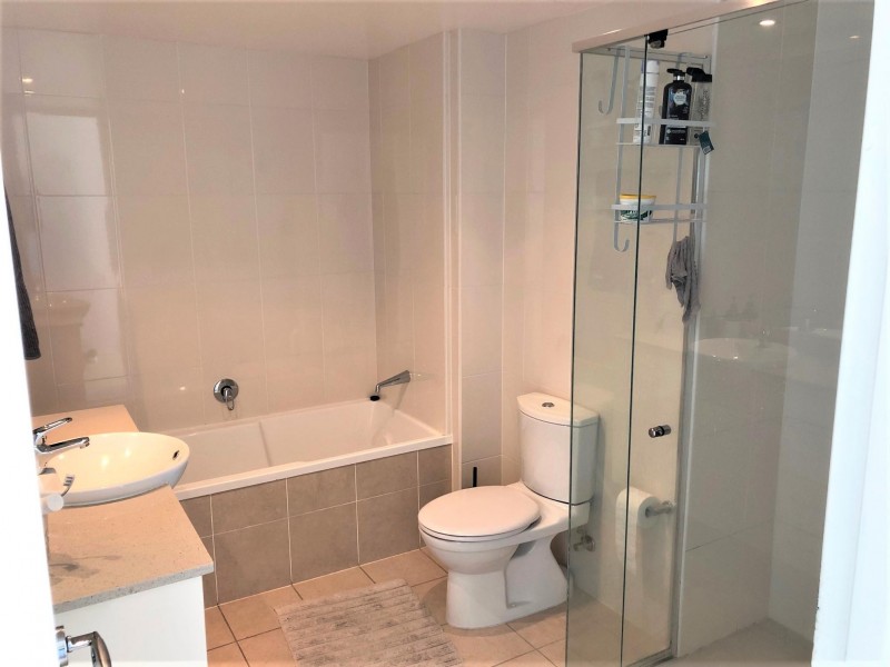 Unit 2107/1 Como Crescent, Southport QLD 4215