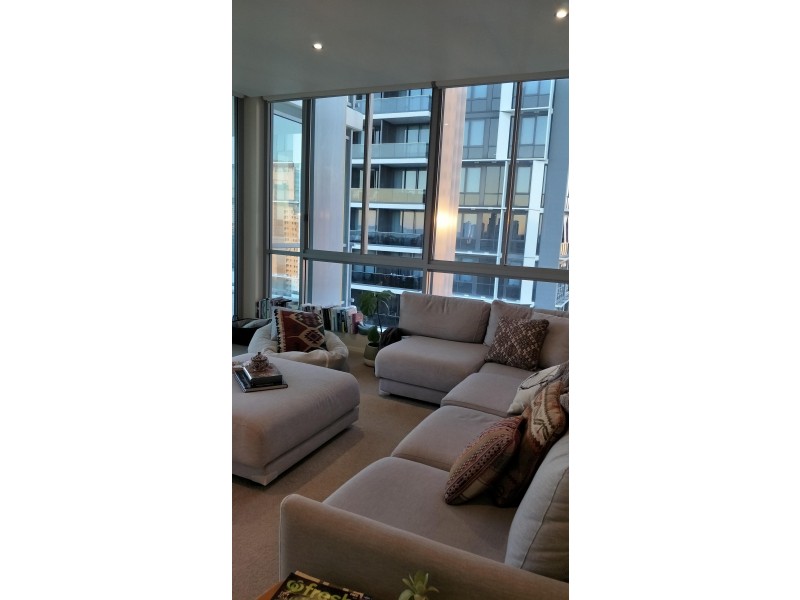 Unit 2107/1 Como Crescent, Southport QLD 4215