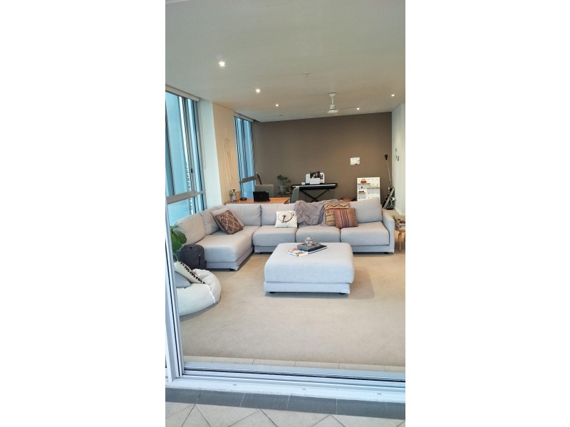 Unit 2107/1 Como Crescent, Southport QLD 4215