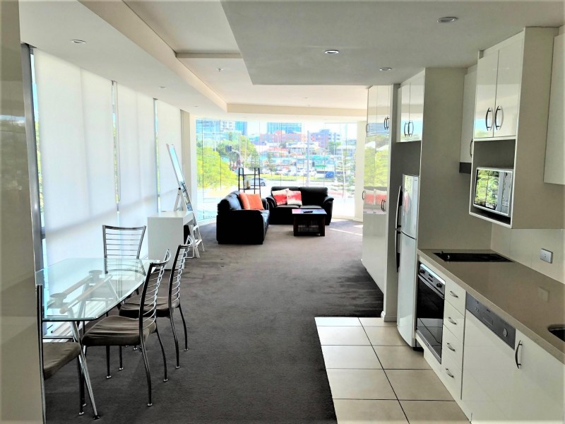 505 / 1 Como Crescent, Southport QLD 4215