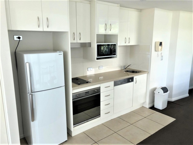 505 / 1 Como Crescent, Southport QLD 4215