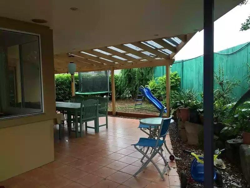 33 Chapel Hill Rd, Chapel Hill QLD 4069