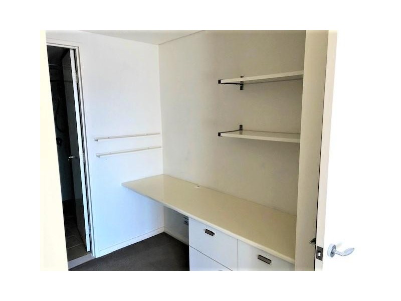 Unit 2904/1 Como Crescent, Southport QLD 4215