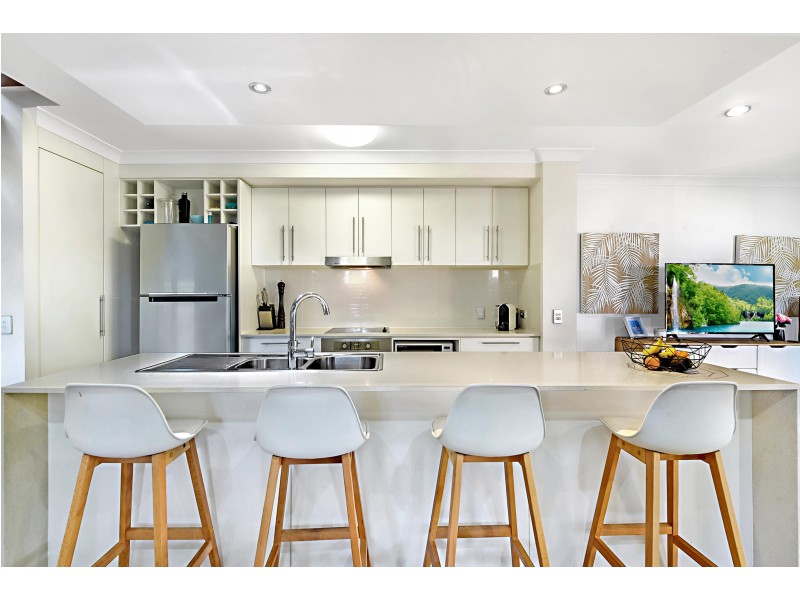 101 Verona Circuit, Burleigh Waters QLD 4220