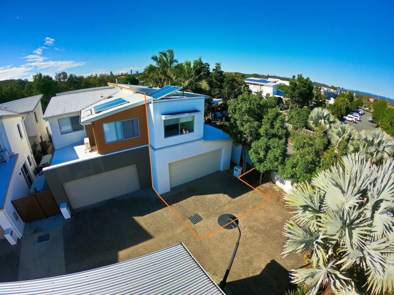 101 Verona Circuit, Burleigh Waters QLD 4220