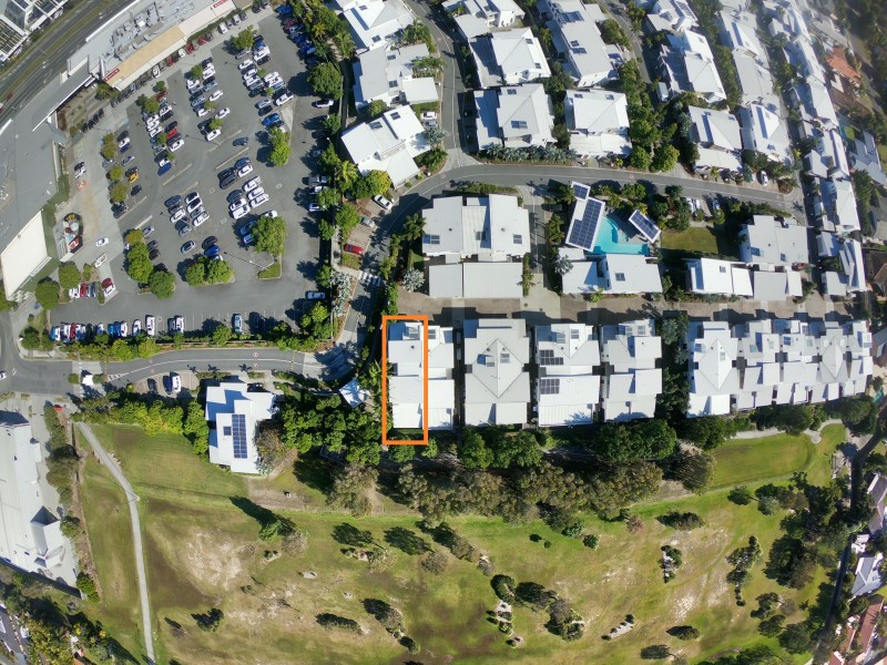 101 Verona Circuit, Burleigh Waters QLD 4220