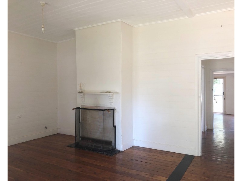 29 Whiteley Street, Wellington NSW 2820
