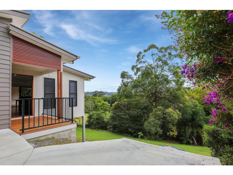 3 Paradise Place, Nambour QLD 4560