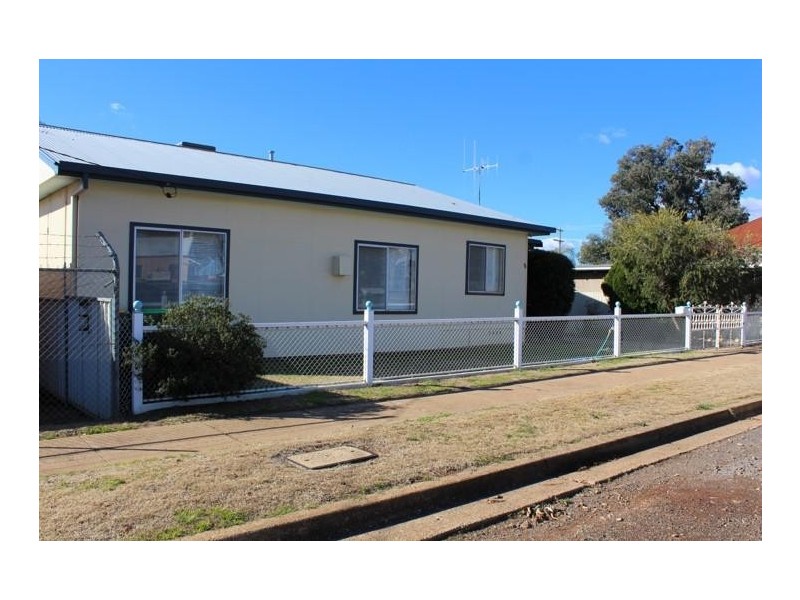 66 Gisborne Street, Wellington NSW 2820