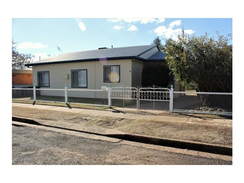 66 Gisborne Street, Wellington NSW 2820