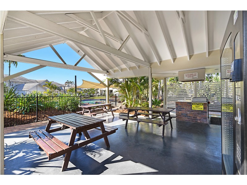 Unit 80/300 Cottesloe Drive, Mermaid Waters QLD 4218