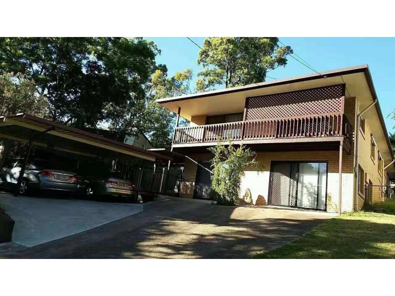 35 Cassandra St, Chapel Hill QLD 4069