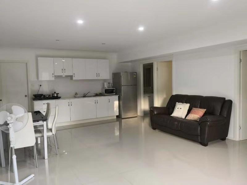 35 Cassandra St, Chapel Hill QLD 4069