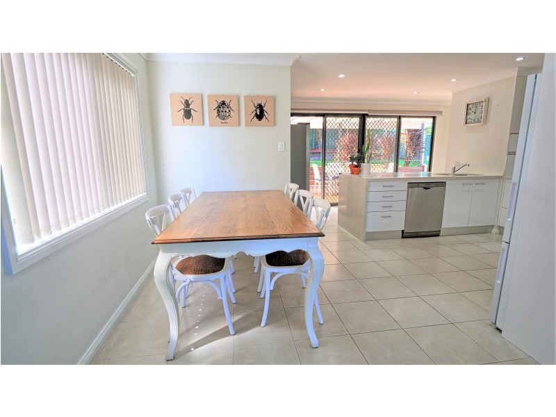 15 Day Street, Wyoming NSW 2250