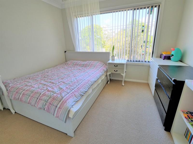 15 Day Street, Wyoming NSW 2250