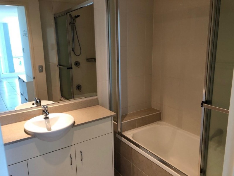 Unit 1303/1 Como Crescent, Southport QLD 4215