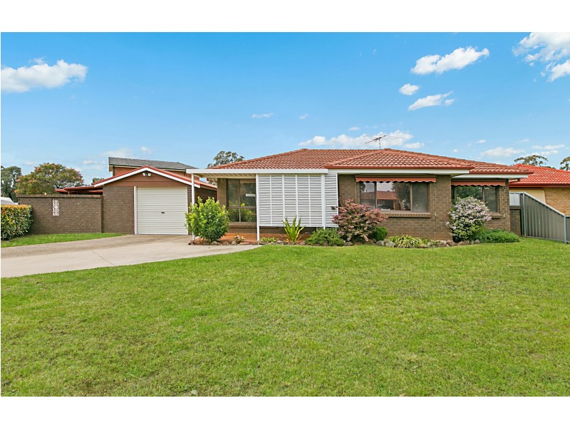 8 Shoalhaven St, Wakeley NSW 2176